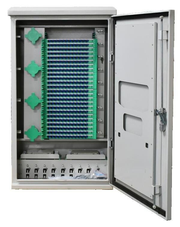 Outdoor Fibre Cross Connect Cabinet with Integrated Splice Trays